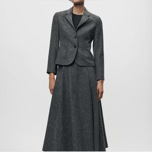 NWT ZARA ZW COLLECTION
MINIMALIST WOOL BLEND BLAZER+SKIRT SET